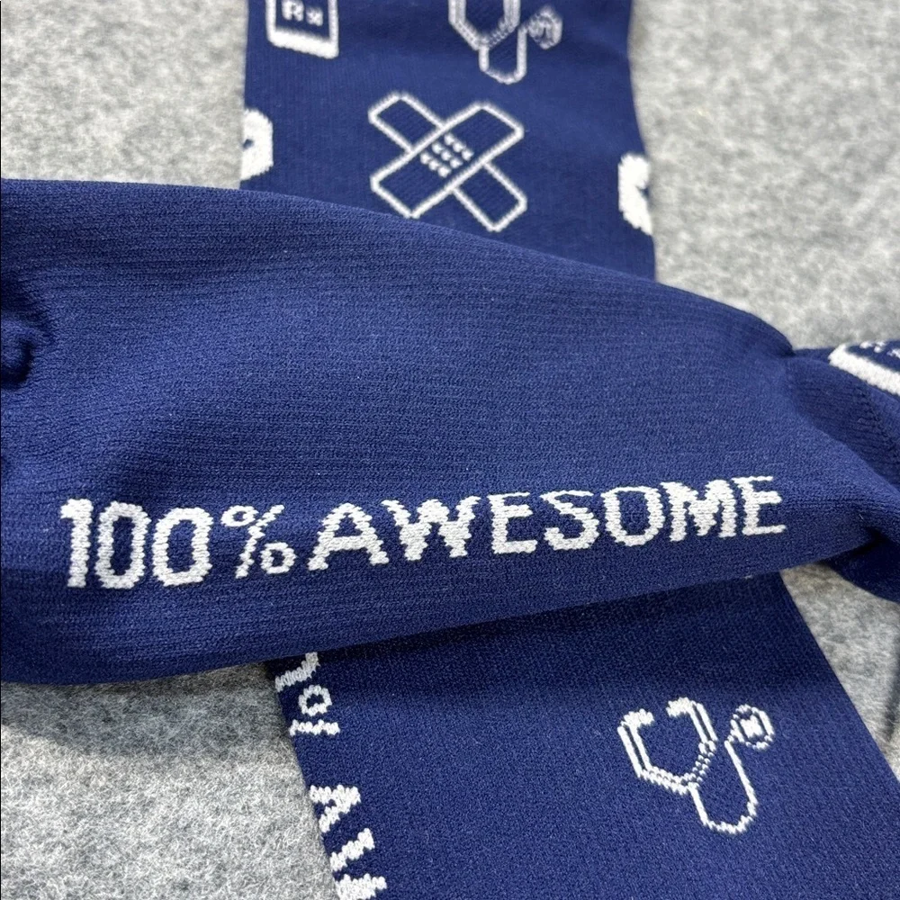 FIGS 100% Awesome compression blue white medical series  Patterned socks S